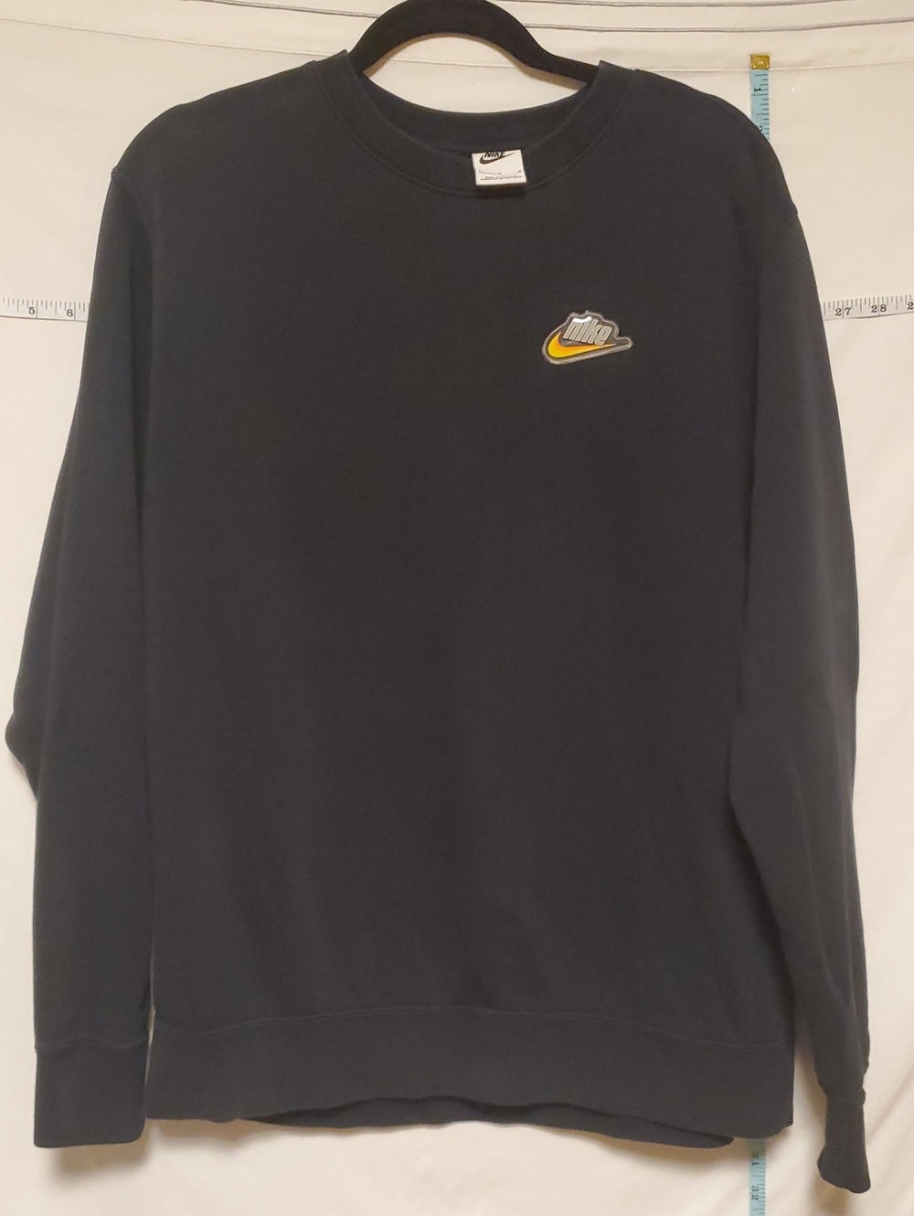 Nike Black Sweatshirt Lg Pkastic Swoosh Cozy Casual Staple